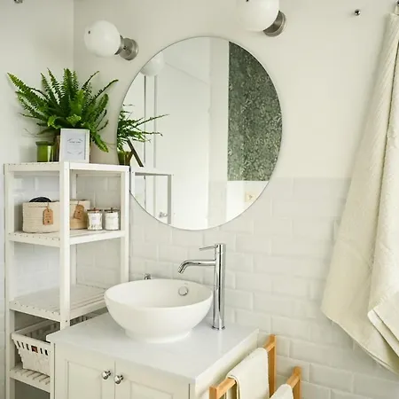 White Lotus Apartment Rome